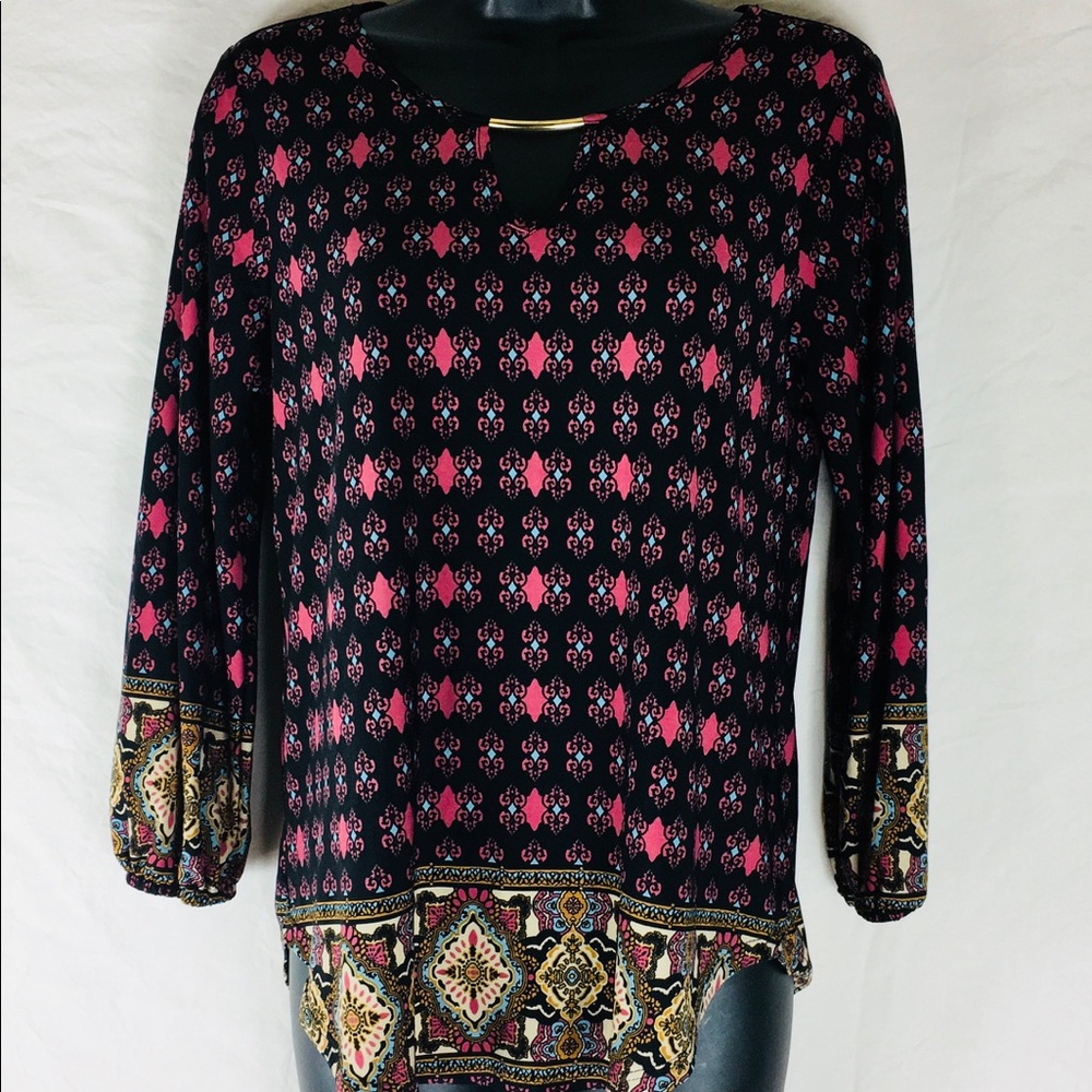 Women’s RnB Top Tunic Sz Medium 3/4 Sleeve.  A2